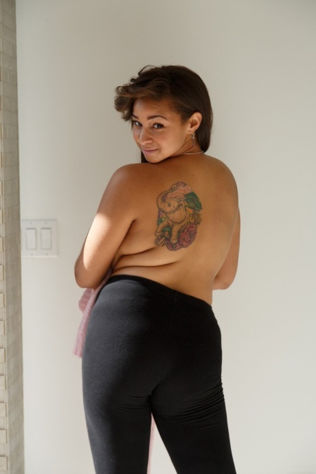 Braless goddess Raven Malone flashes her huge natural tits & ass in public