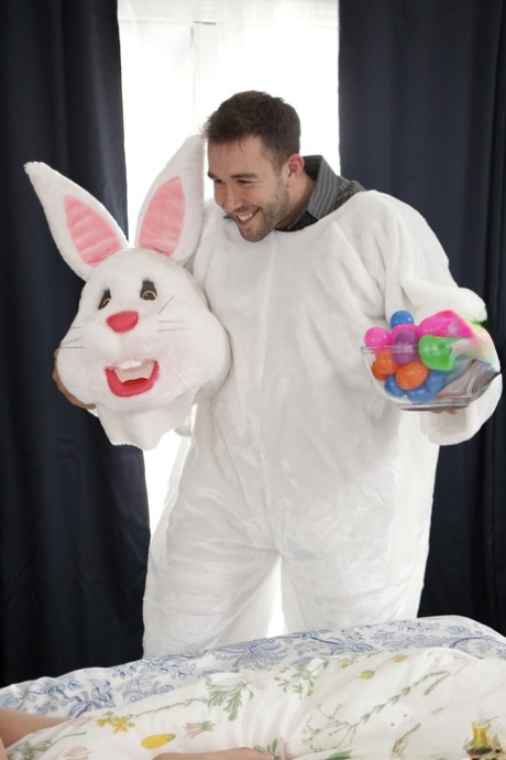 Step mom & stepsister get banged by the horny Easter Bunny in family 3some