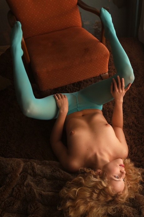 Met Art starring Helena XXX Gallery