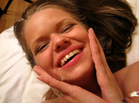 Hungarian beauty Jenny Noel throats cock & gets jizzed in her sweet mouth