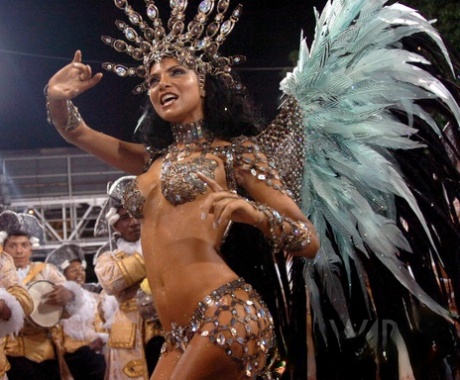 Alluring Latinas in sexy costumes expose their hot curves at the Rio Carnival