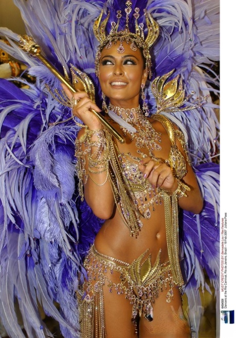 Alluring Latinas in sexy costumes expose their hot curves at the Rio Carnival