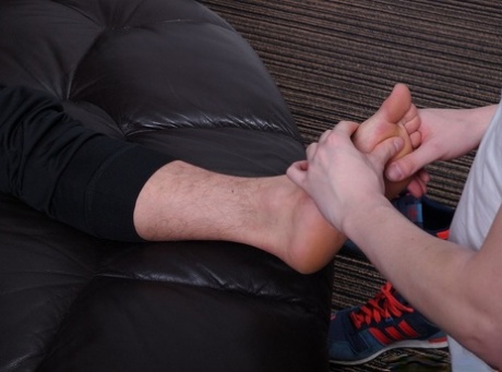 Horny gays with a foot fetish Chav and Kyle masturbating and toe sucking