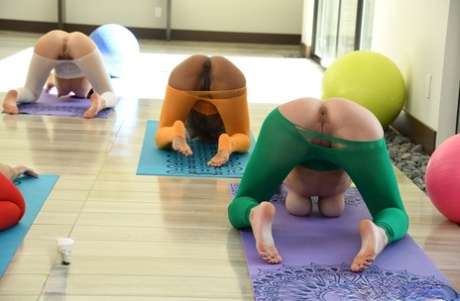 Petite teens in hot tights expose their nice bodies and pose on yoga mats