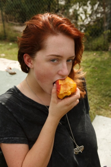 Sweet redheaded amateur girl Kelsey Berneray exposes her mesmerizing big tits