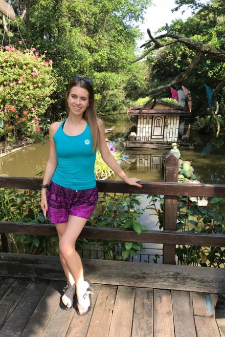 Cute babe Jill Kassidy shows her hot legs in a sexy compilation wearing shorts