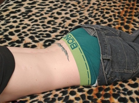 Blonde twink Jackson C displays his big ass & sexy feet before masturbating