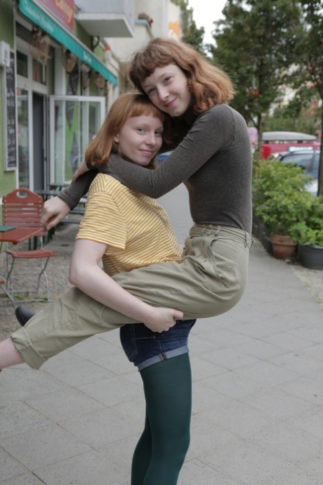Ersties starring Bonnie, Sondrine XXX Photos